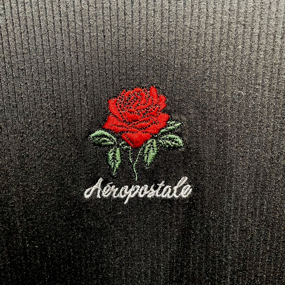 Aéropostale Ribbed Tee 🌻🌻 4 for $25 bundle🌻🌻 - Picture 2 of 4